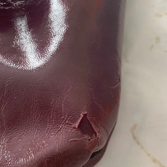 Coach Poppy Glossy Patent Tote in Plum and Berry w/matching wallet and hang tags - Picture 6 of 12